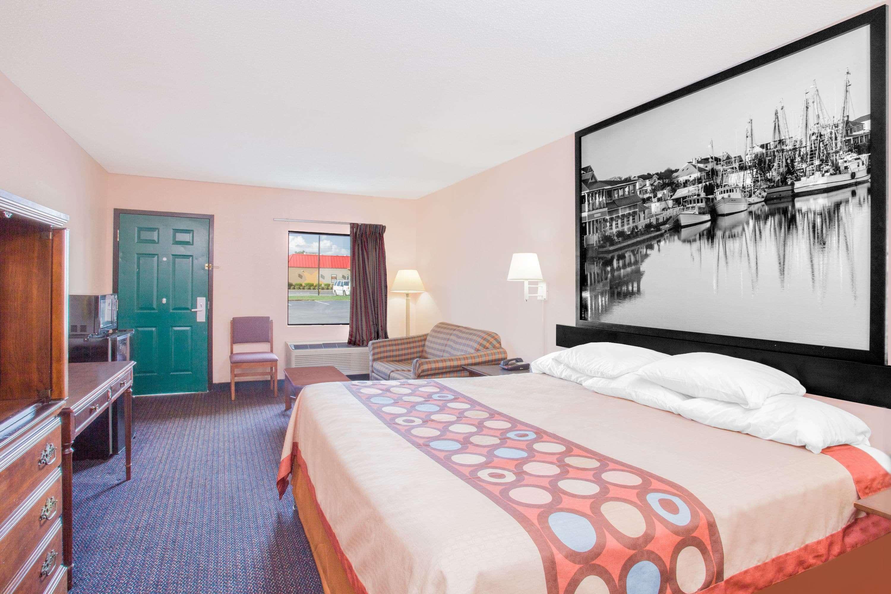 Super 8 By Wyndham Columbia Exterior foto