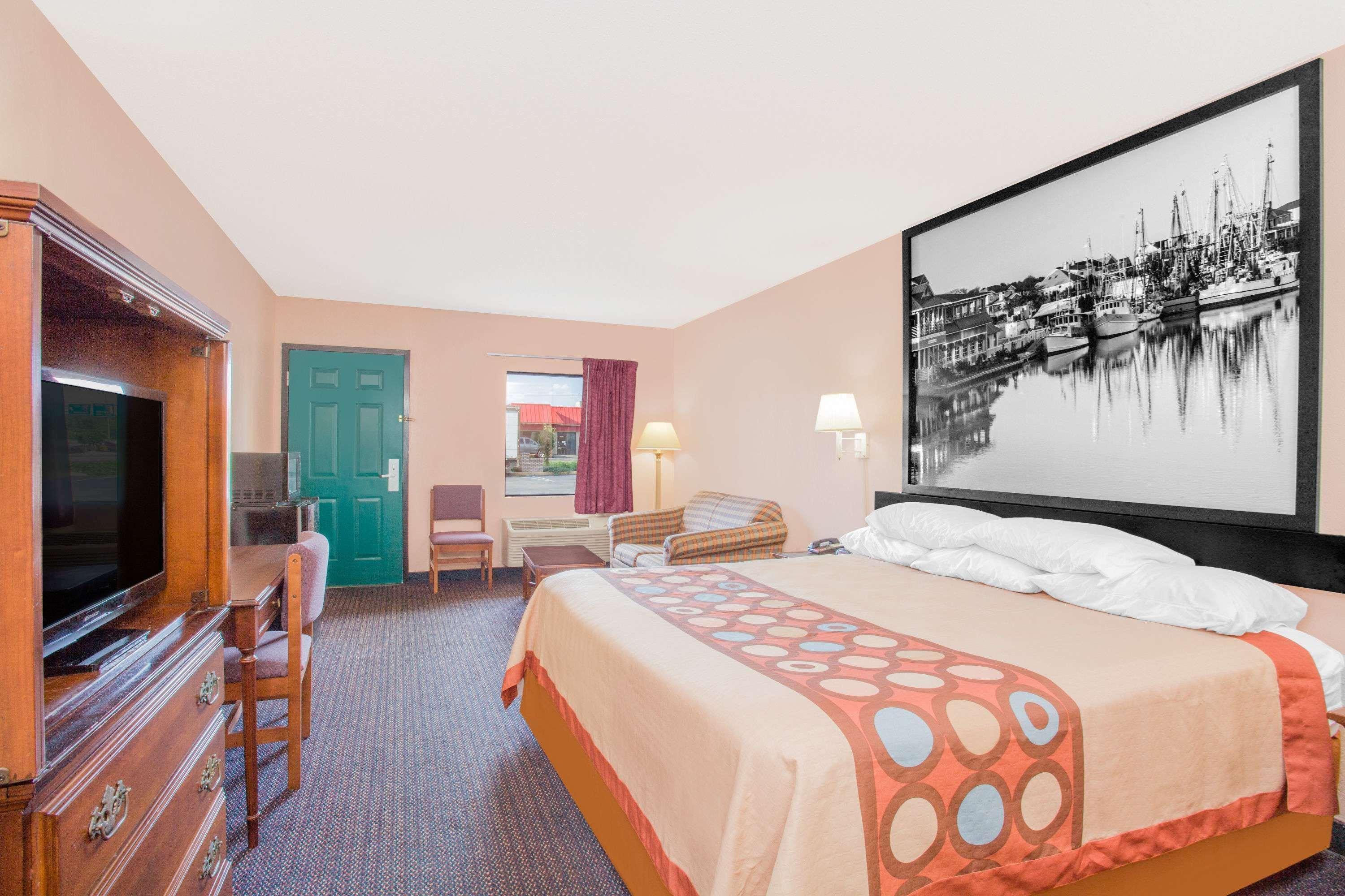 Super 8 By Wyndham Columbia Exterior foto